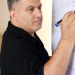 بیوگرافی آریافر