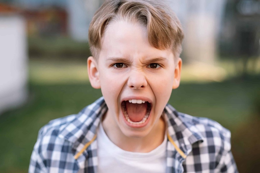 آموزش زبان احساسات به کودک