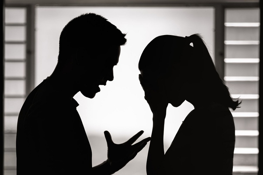 خیانت به خود؛ نادیده گرفتن نیازهای شخصی به عنوان شکلی از خیانت